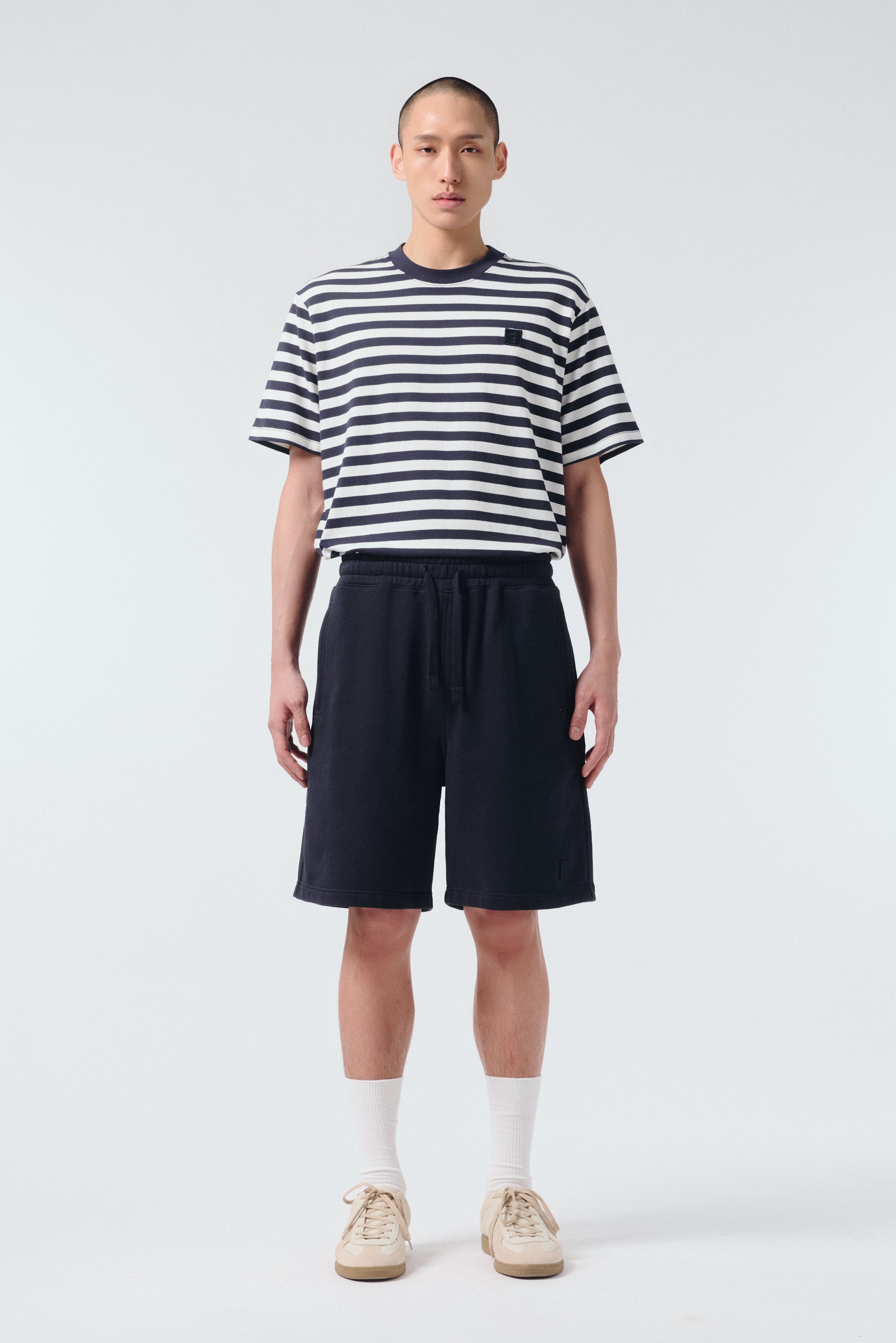 Button- Straight-Leg Cotton Drawstring Short